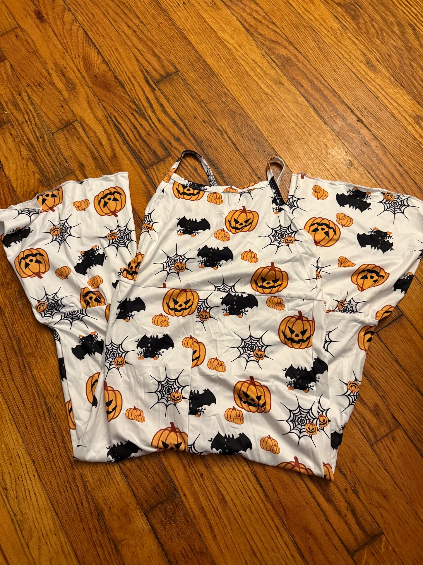 Halloweenlive2025-white Halloween romper