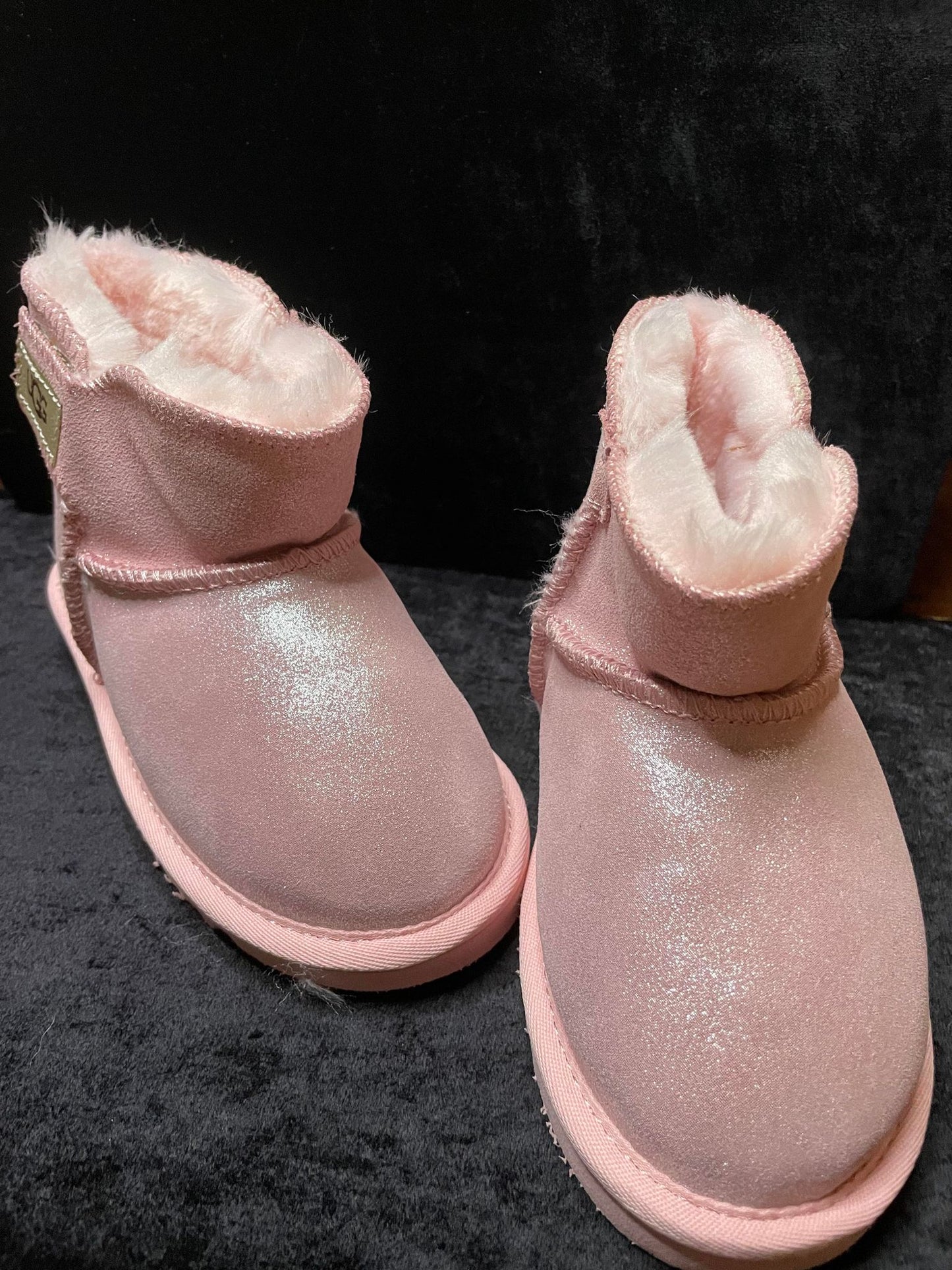 Pink Uggs RTS