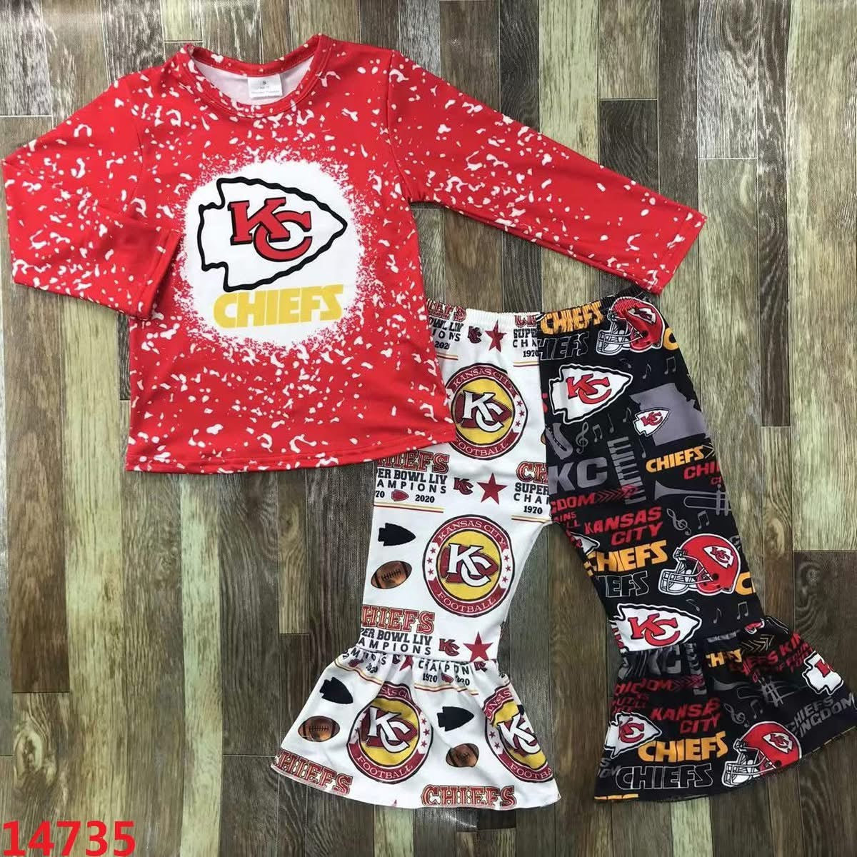 September-preorder-2025-End -chiefs Bell set half black half white