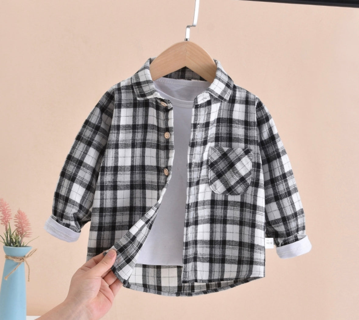 Plaid shirt with collar