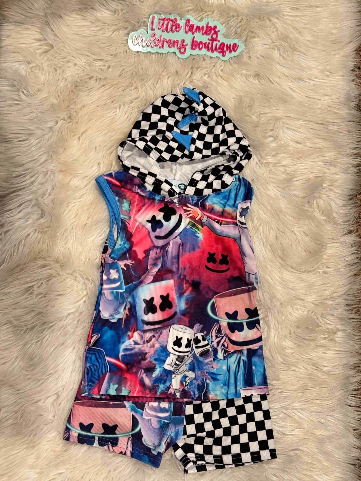 Wall Sale-size 6/7 b0ys
