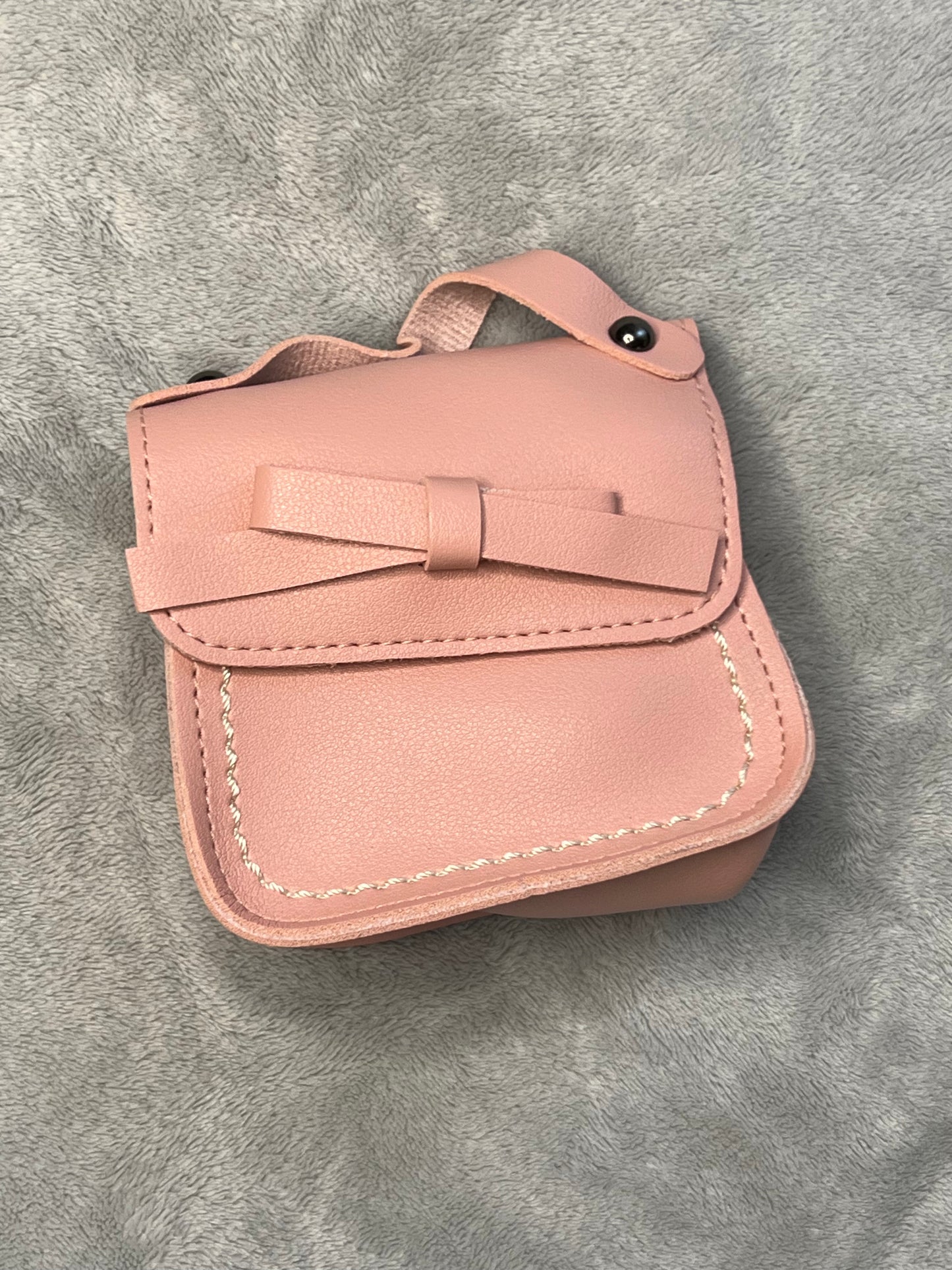 Bow Purse with Straps