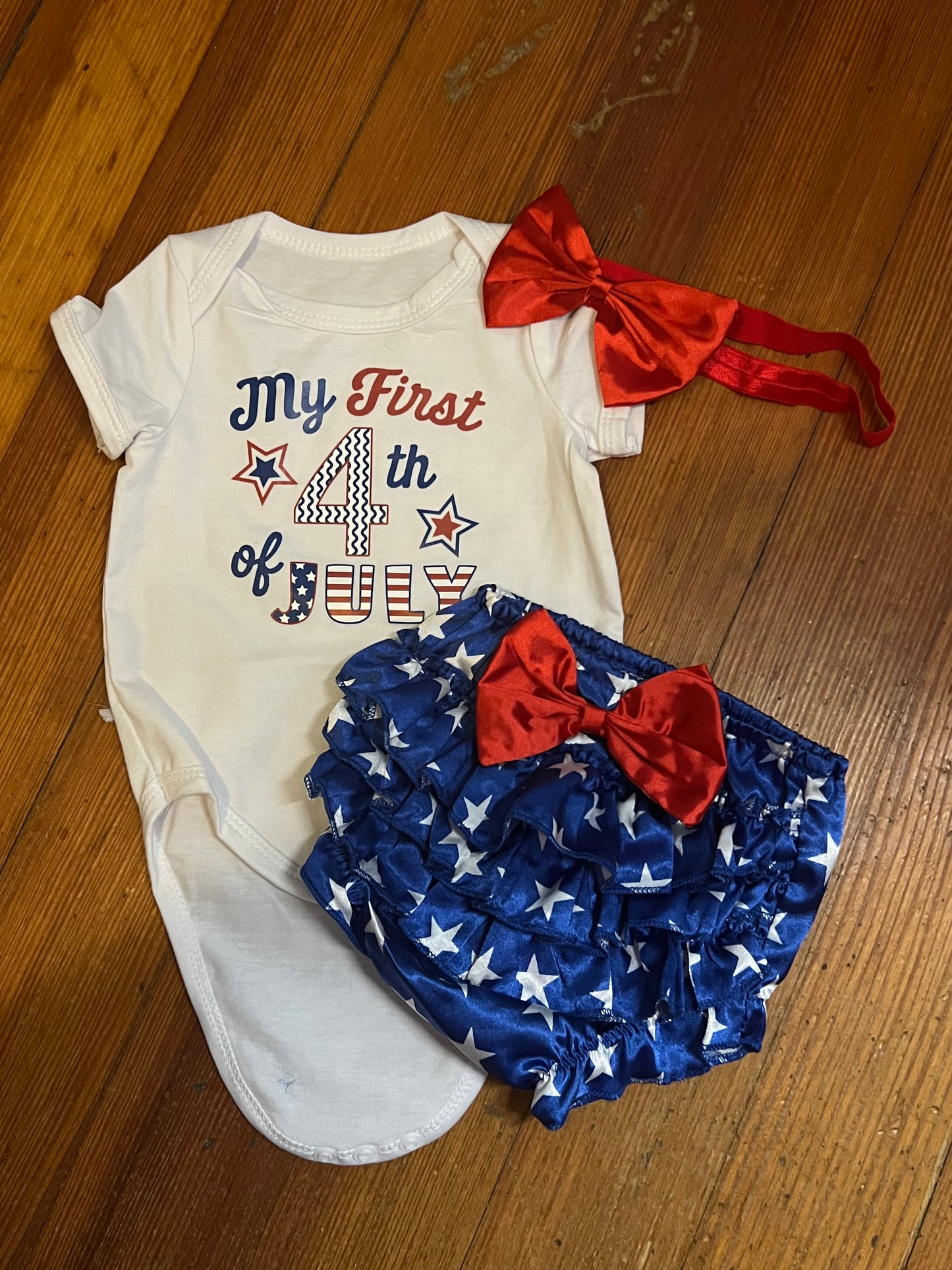 First 4th bummie set