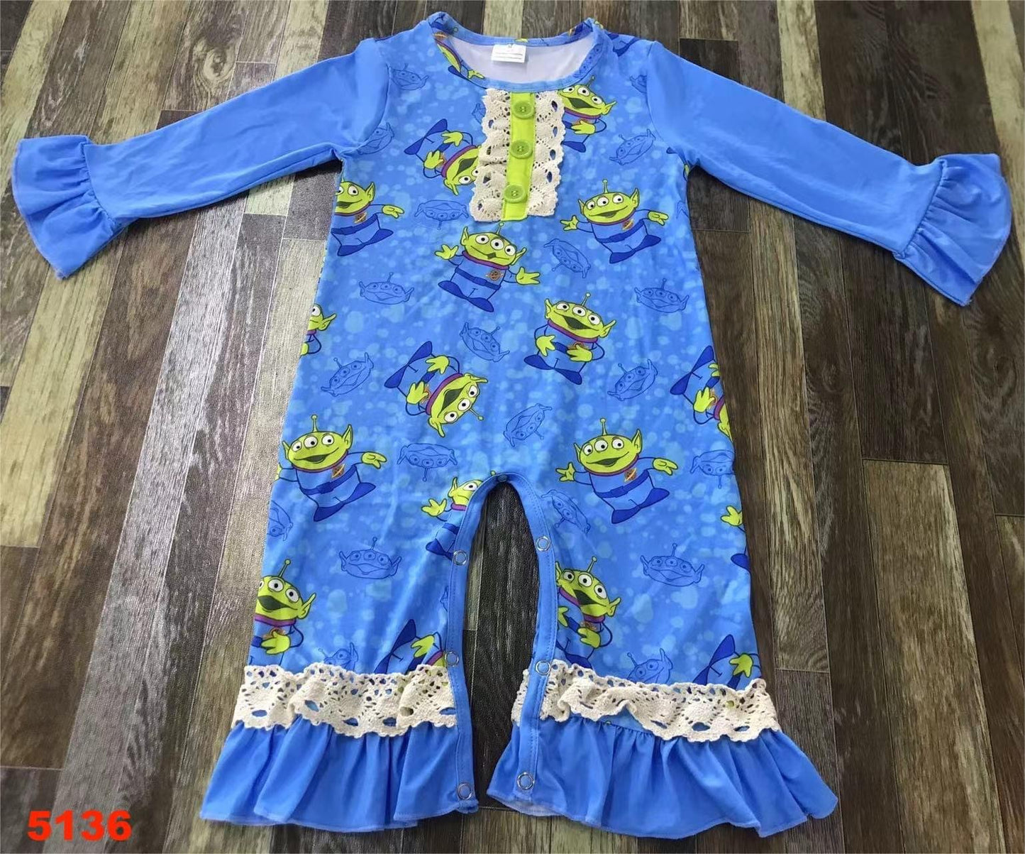 Alien romper