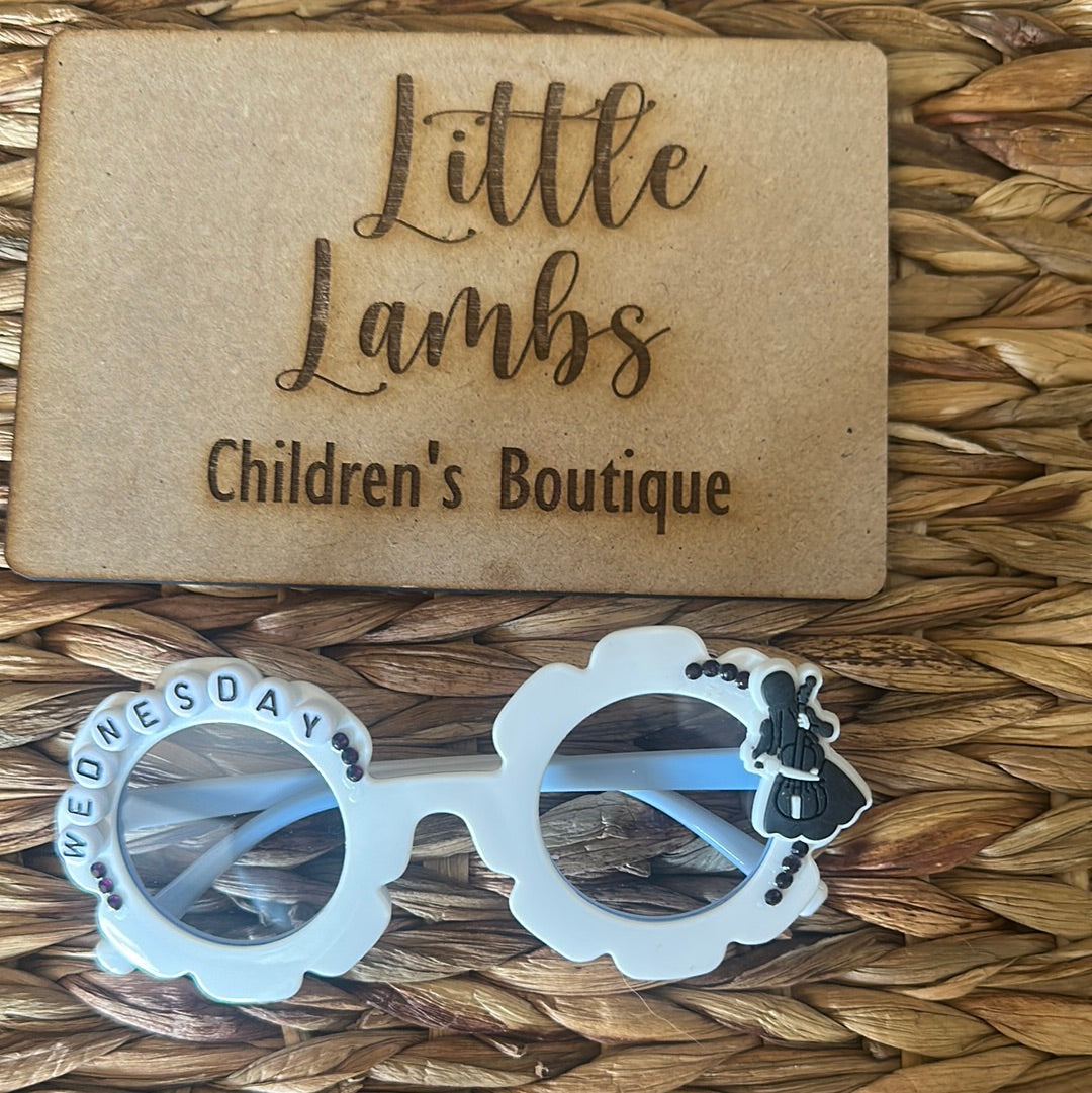 Summer vibe - decorated Sunglasses