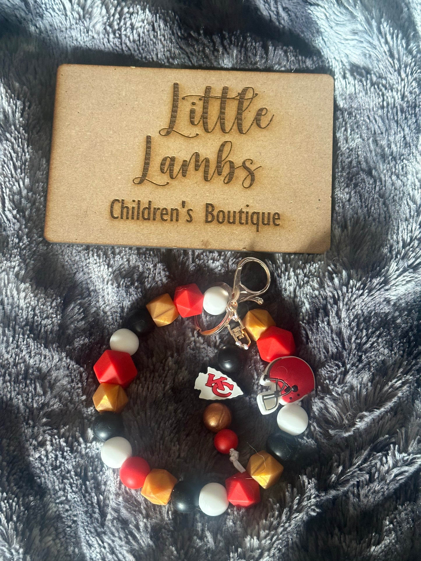 Chiefs focal bead wristlet