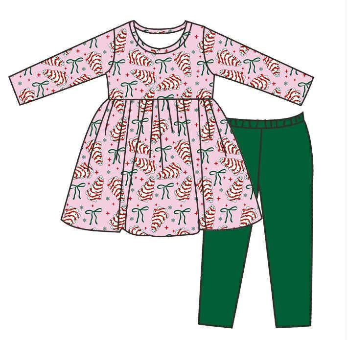 LL Christmas customs-2025-pink with Christmas cake tree and bow green pant