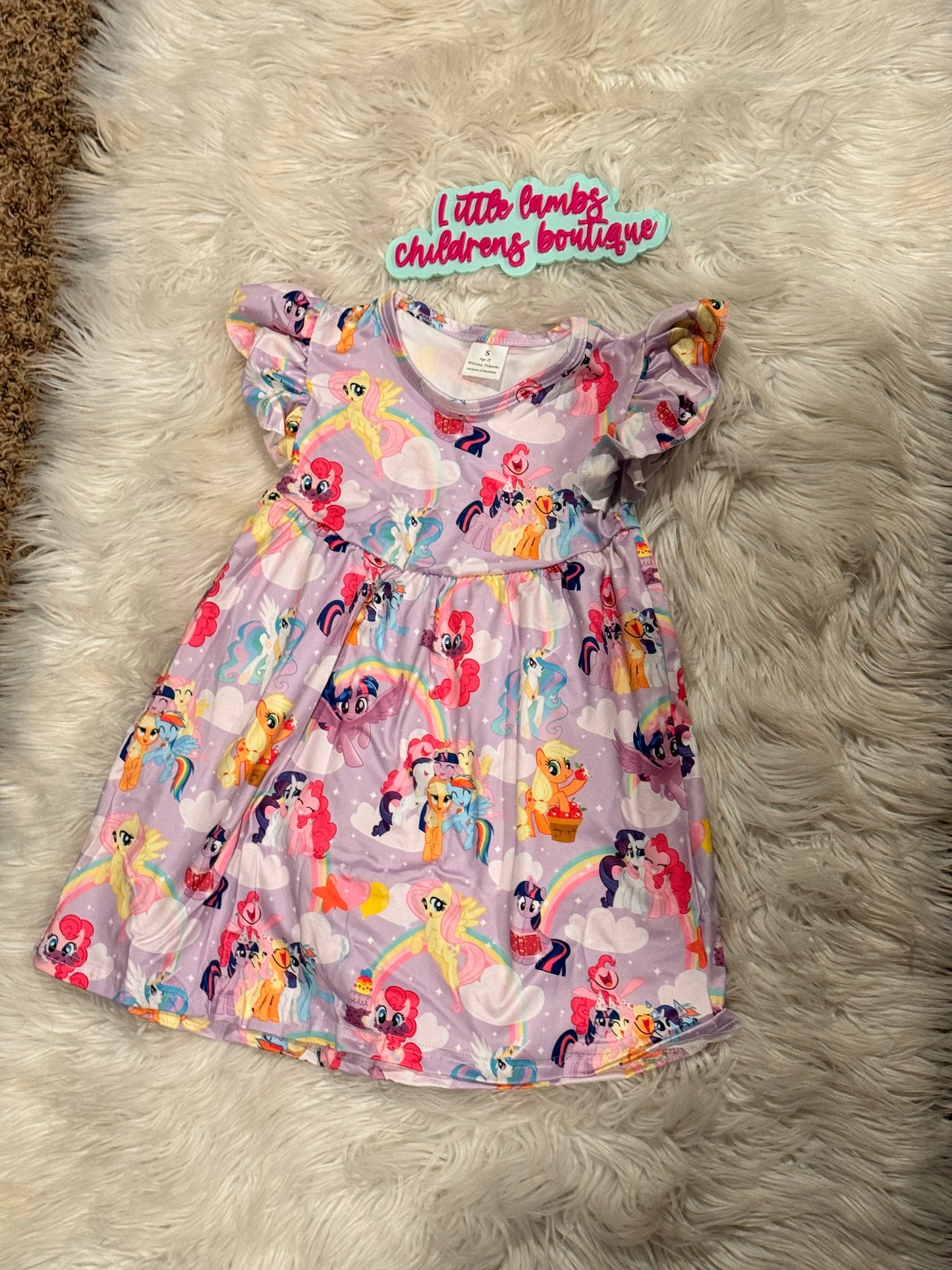 Wall Sale-size 2t girls