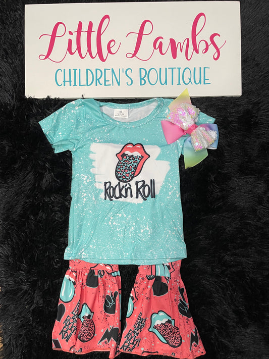 Mint Rockn’ Roll outfit