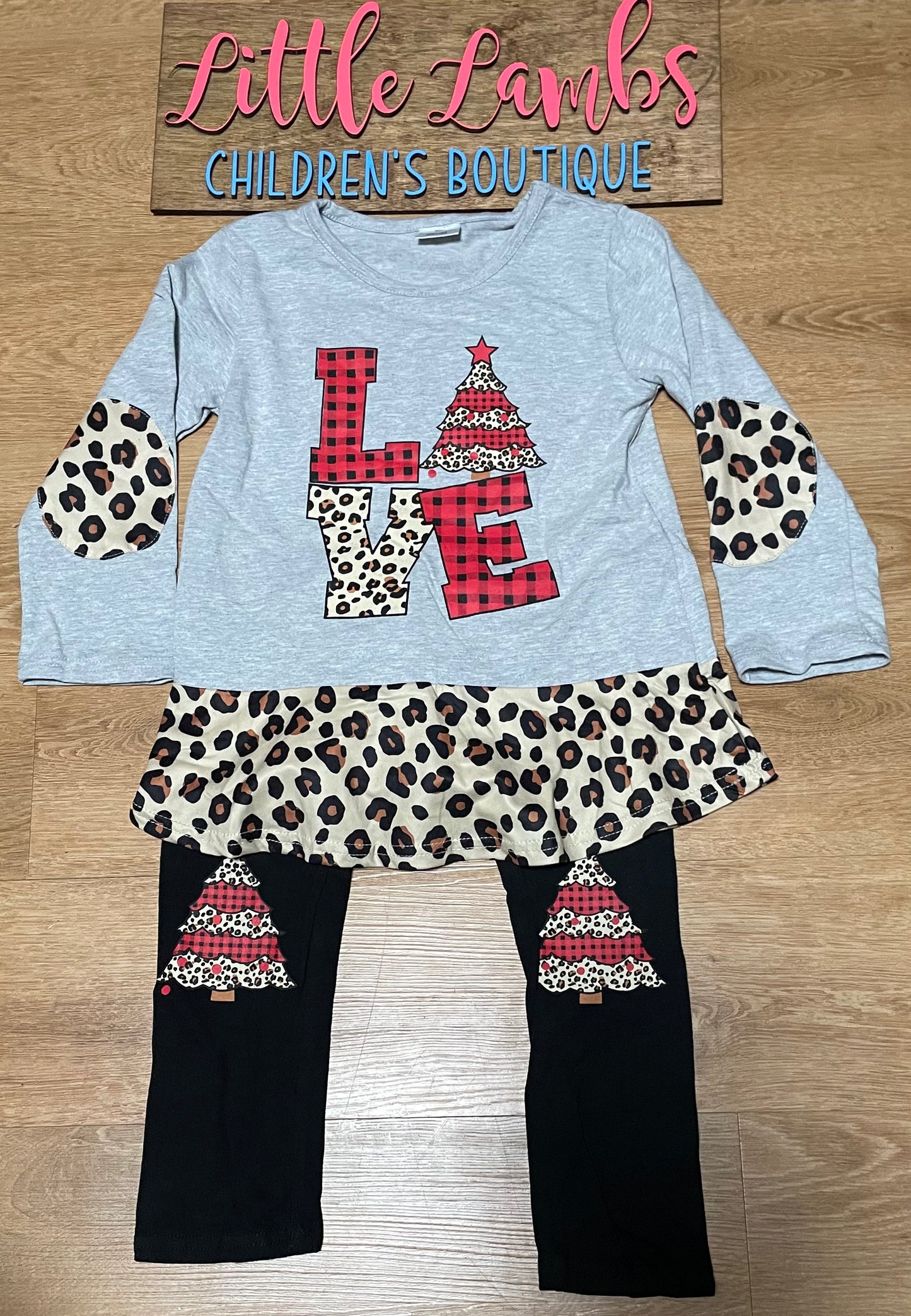 Love Cheetah Christmas tree outfit