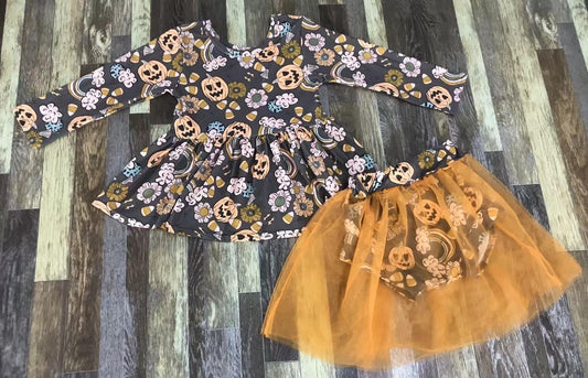 Pumpkin tulle shorts