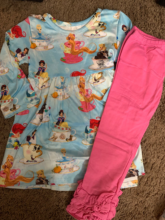 Teacup princess with straight pants