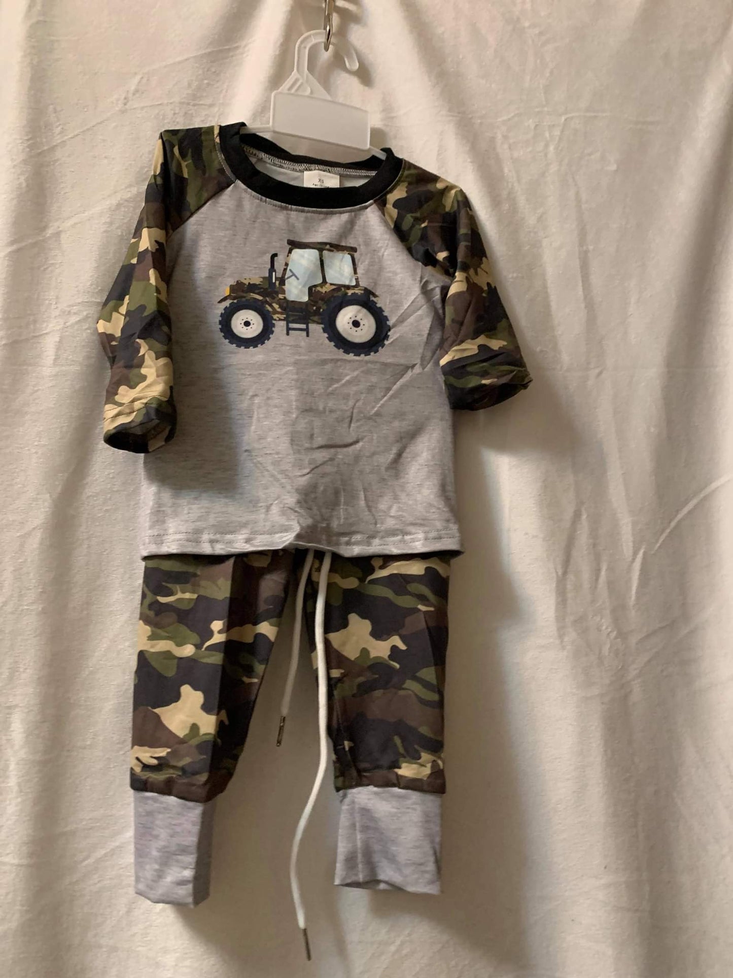 Boy’s Camo Tractor